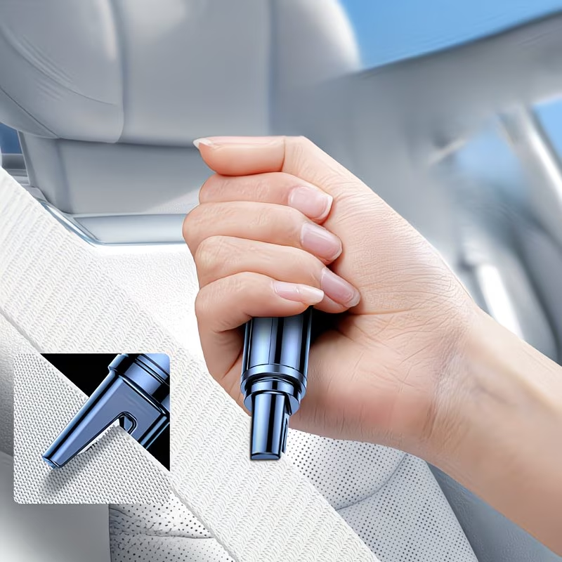 1pc a Car Window Breaking Tool, a Safety Hammer That Is Multifunctional, Combining Three Features: Cutting Belts, Breaking Glass, And Ensuring Safety in EmergencieWarning: The use of this product may be subject to laws and regulations in your jurisdiction